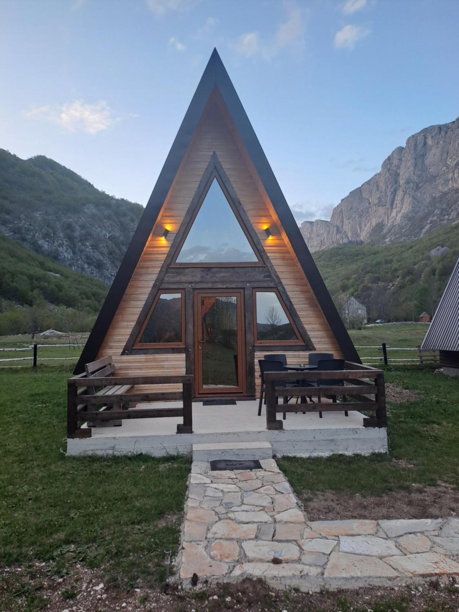 Wooden Cottages Konak Savnik Exterior foto