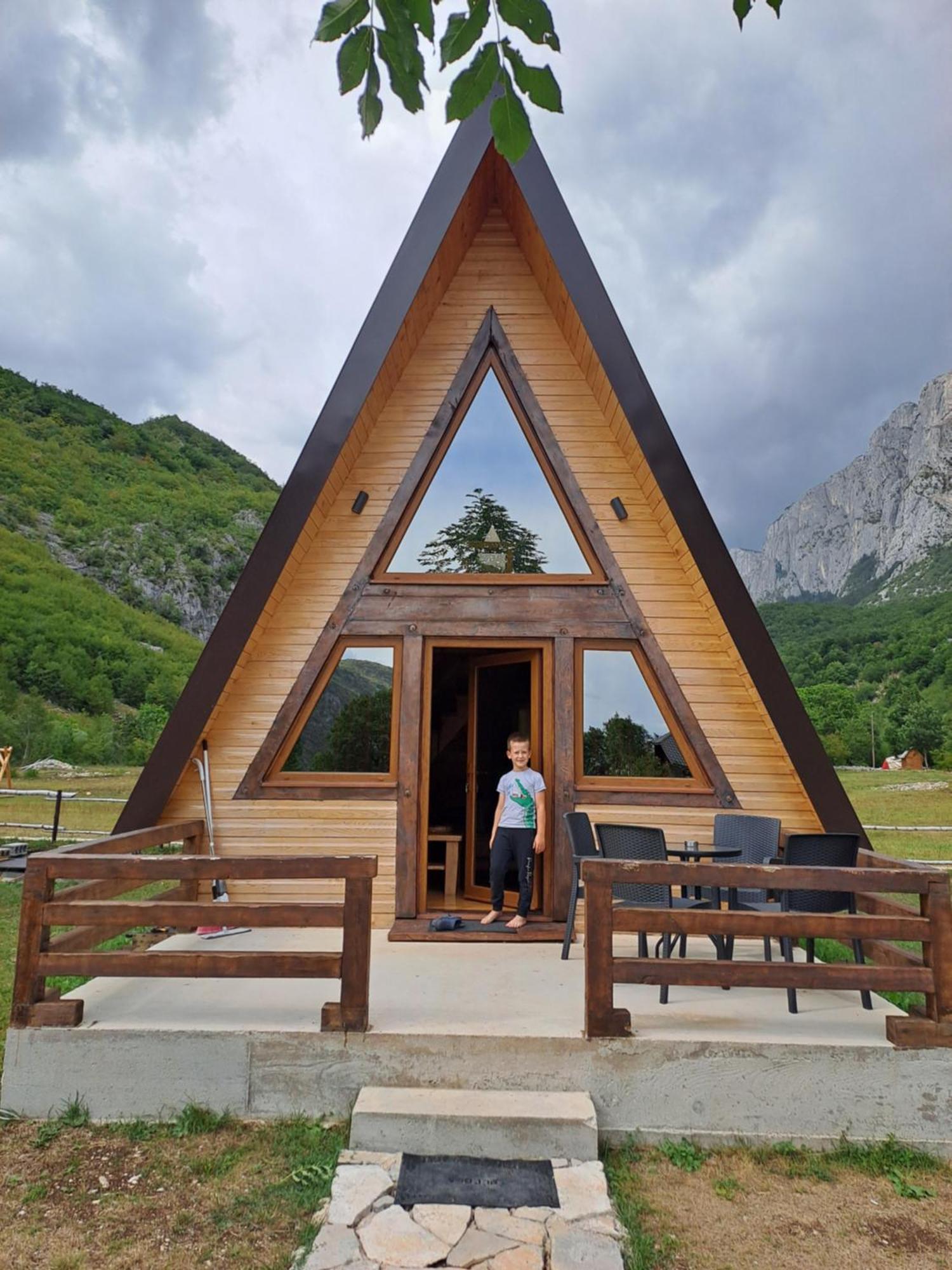 Wooden Cottages Konak Savnik Exterior foto