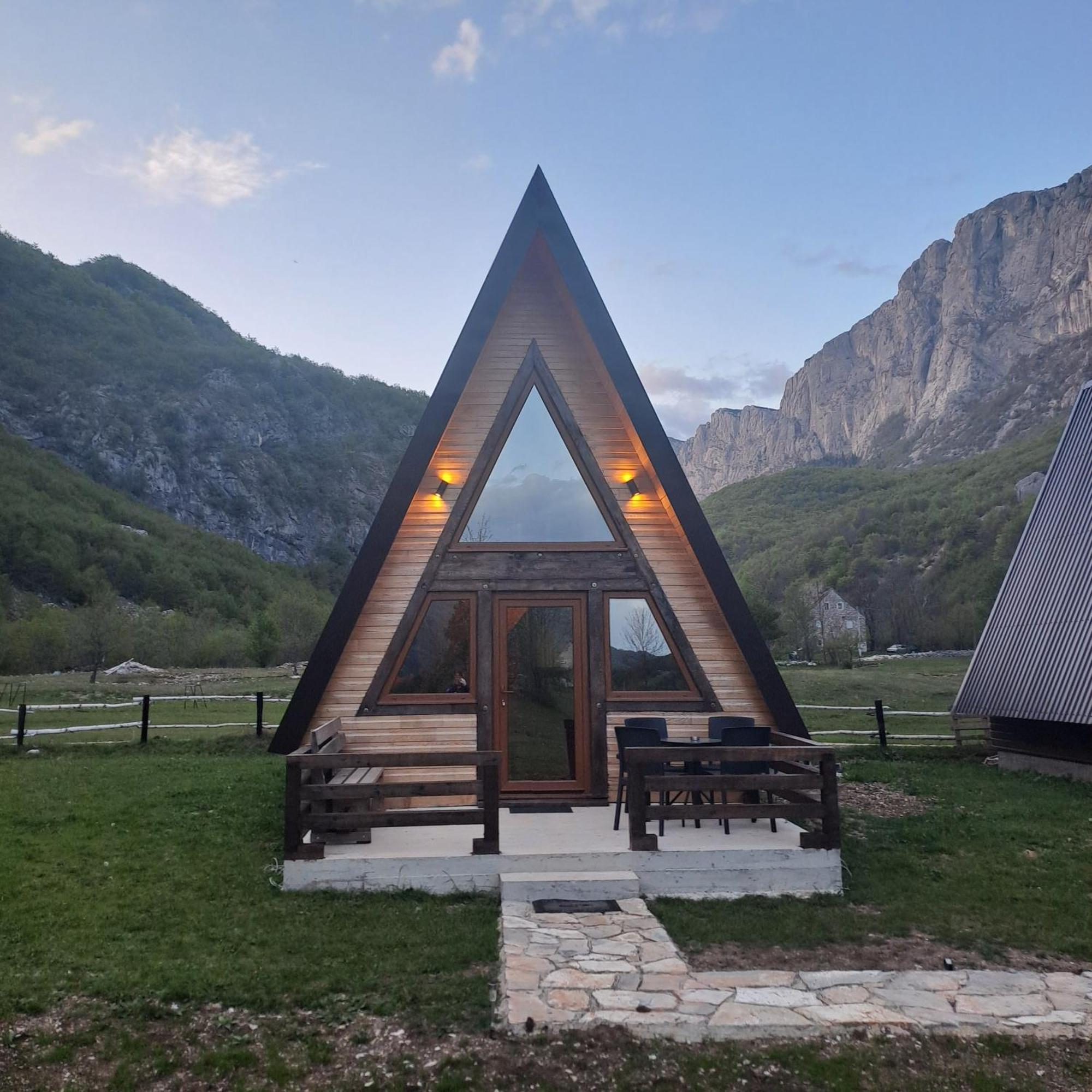 Wooden Cottages Konak Savnik Exterior foto