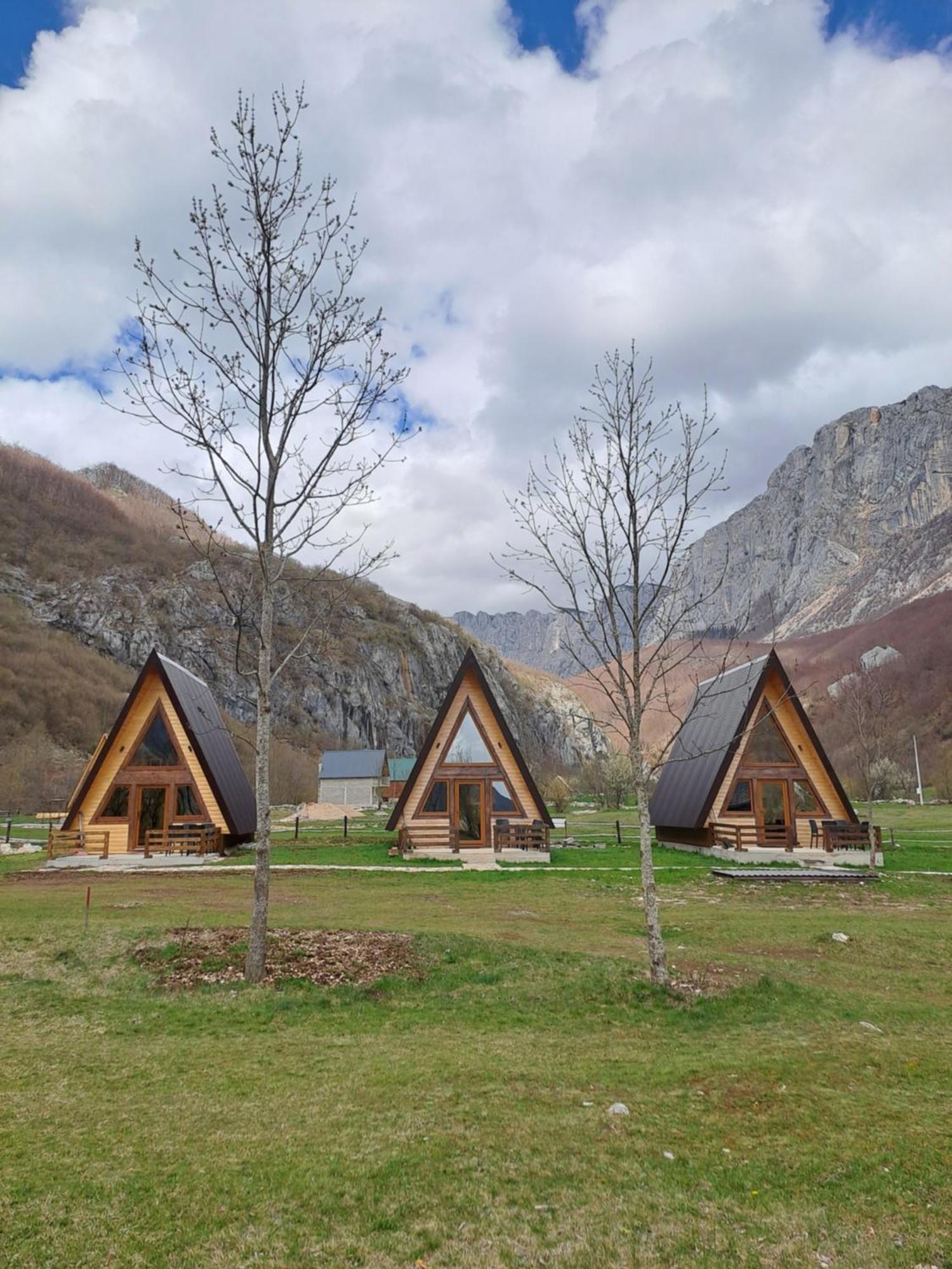 Wooden Cottages Konak Savnik Exterior foto