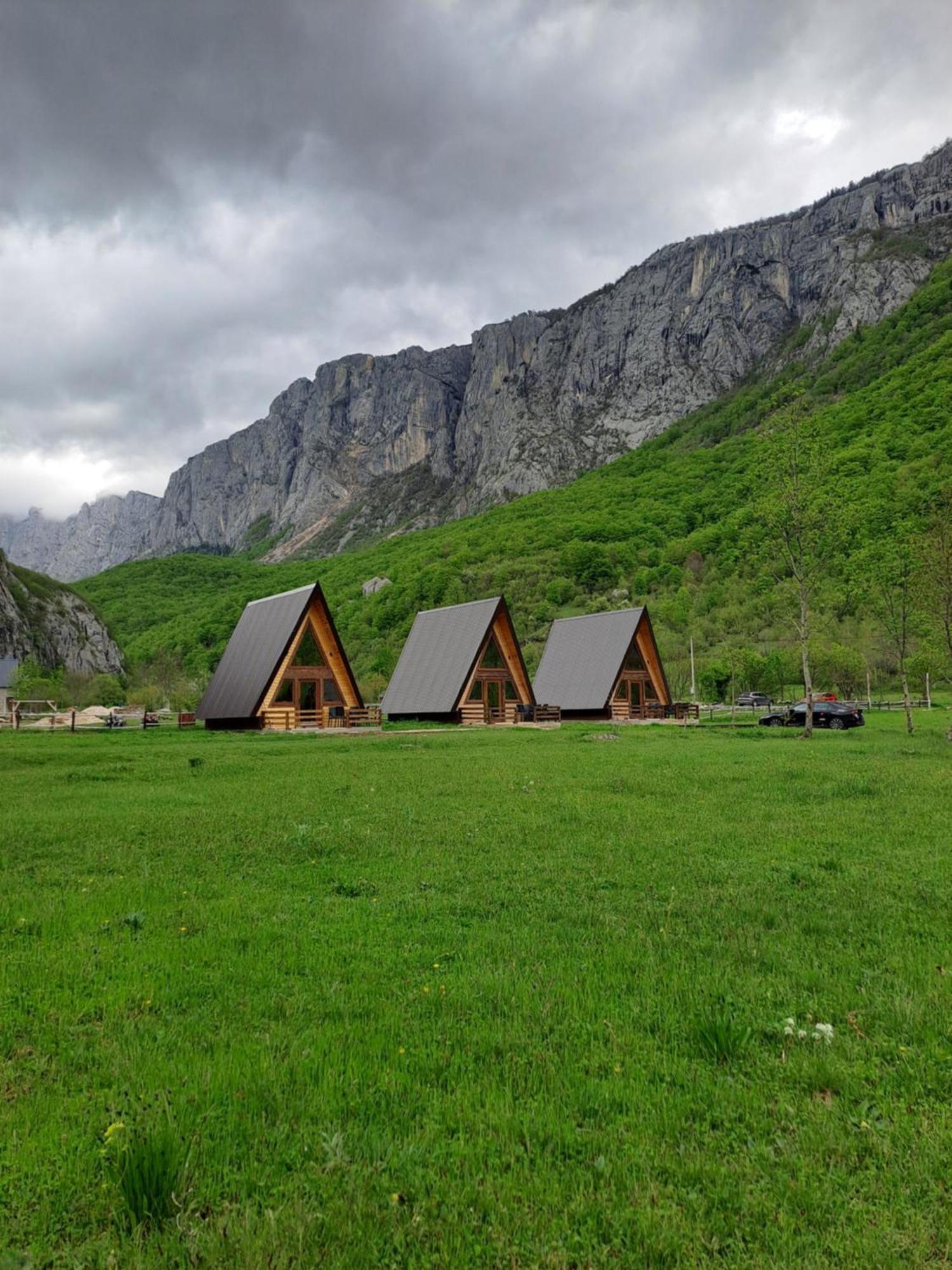 Wooden Cottages Konak Savnik Exterior foto